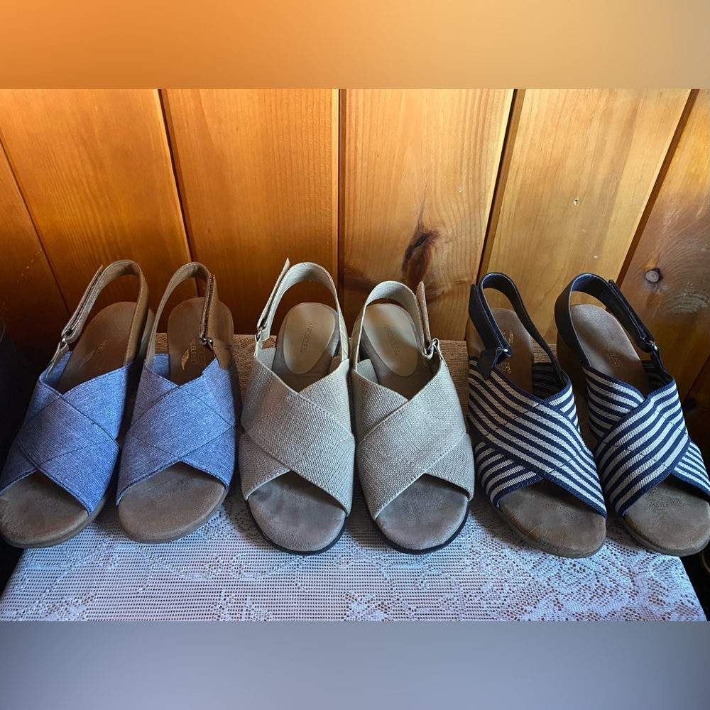 3 Pair Aeropostale Heel Rest Sandals Size 7.5